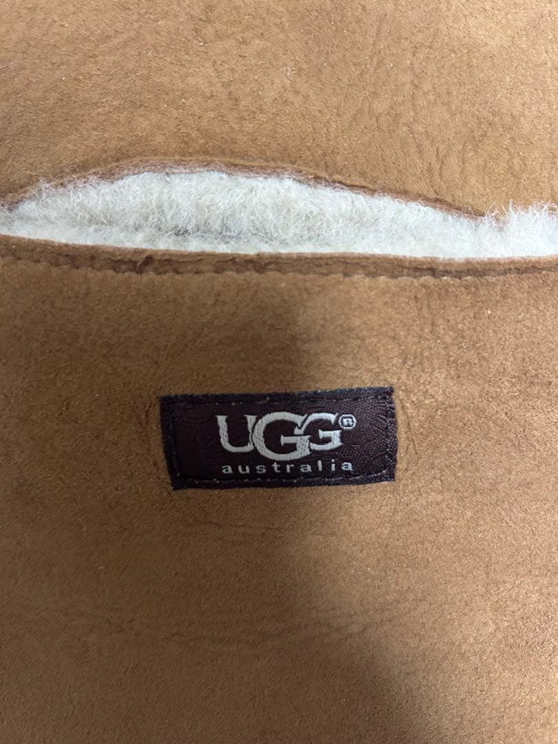 UGG ムートンマフラー