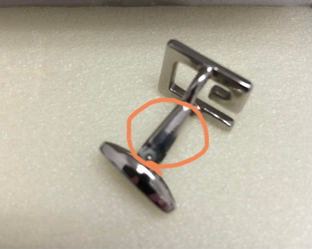 ＧＵＣＣＩ　カフスボタン
