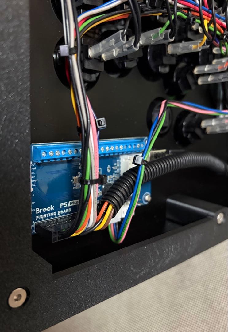 くろまき工房　アーケードコントローラー「precisely」