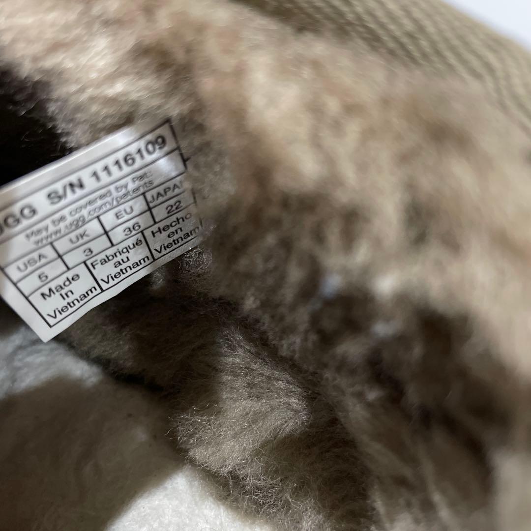 UGG クラシック ウルトラ ミニ アンティロープ 22
