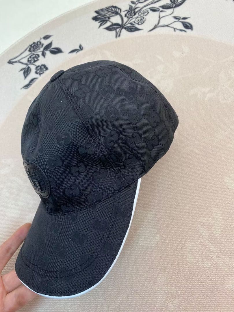 GUCCI ブラック ベースボールキャップ M