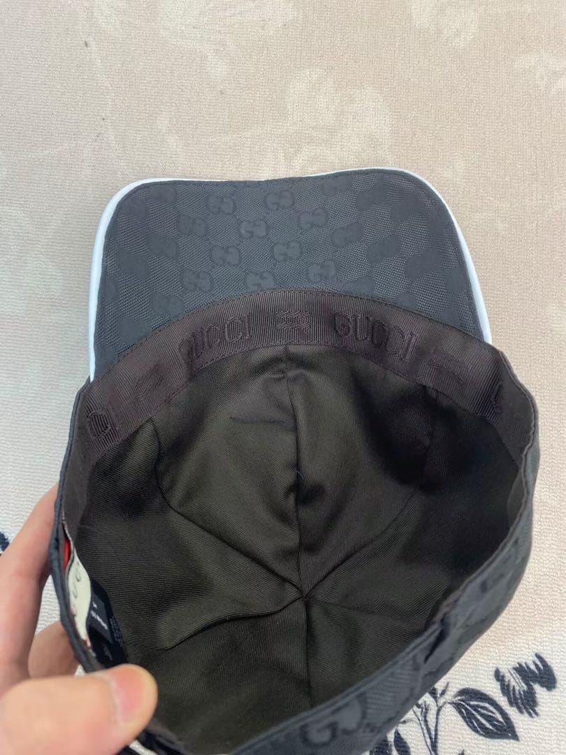 GUCCI ブラック ベースボールキャップ M