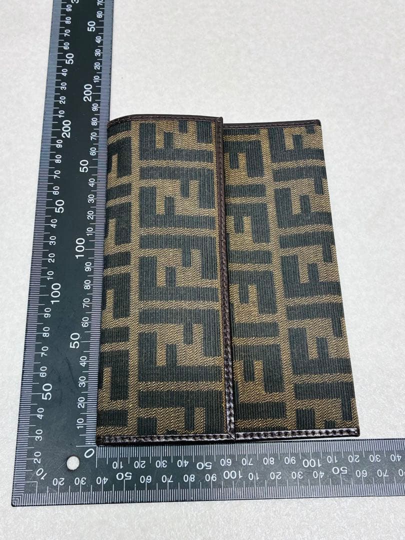 D0203）美品 フェンディ Fendi 二つ折り 札入れ 財布 モノグラム