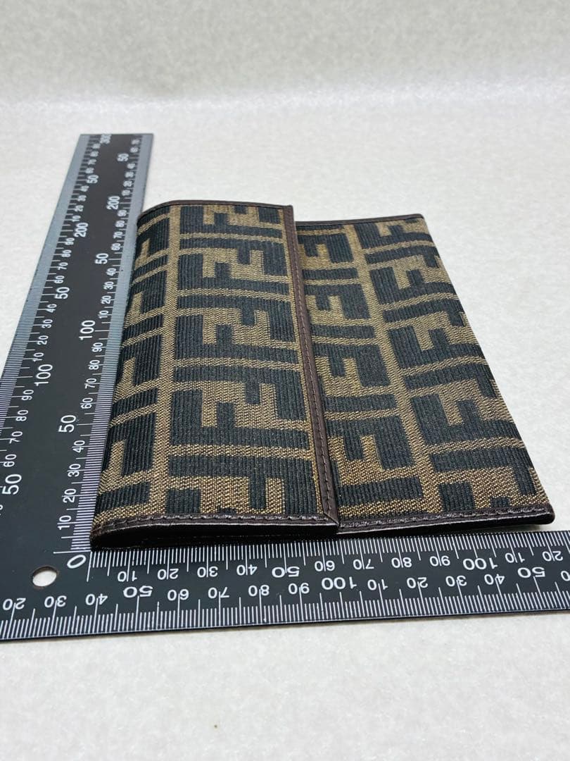 D0203）美品 フェンディ Fendi 二つ折り 札入れ 財布 モノグラム