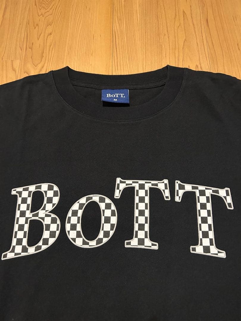 BoTT チェック柄ロゴ Tシャツ ブラック