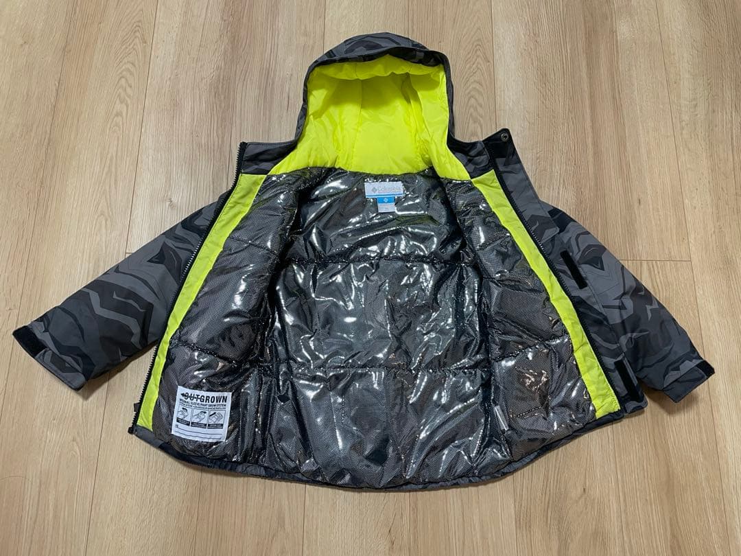 美品 Columbia 子供用スノーウェア XS （120cm） 手袋セット