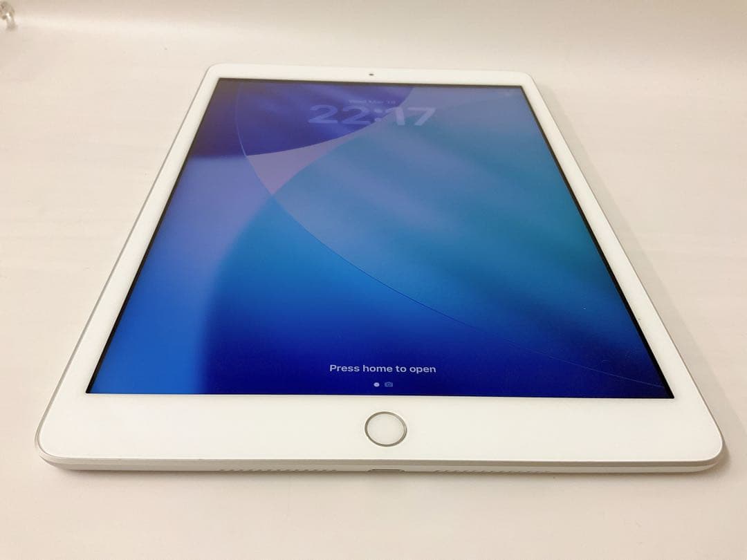 【超美品・BT92％】iPad 第8世代 32GB Wifiモデル シルバー