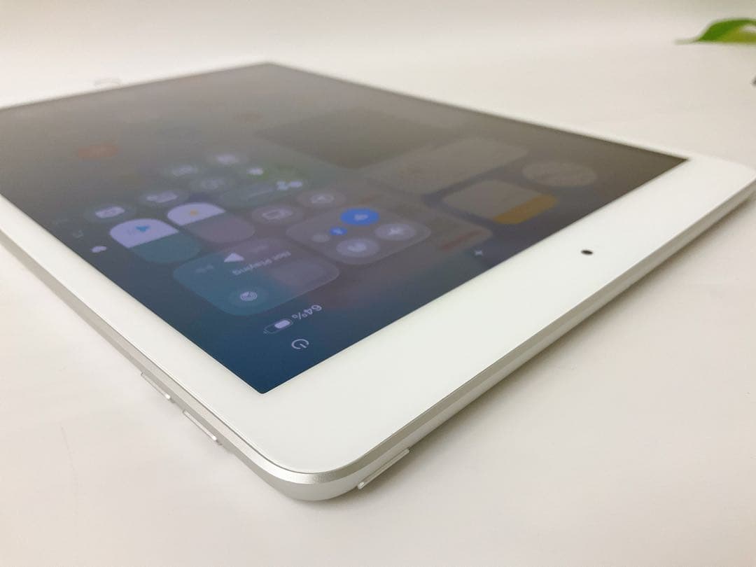 【超美品・BT92％】iPad 第8世代 32GB Wifiモデル シルバー