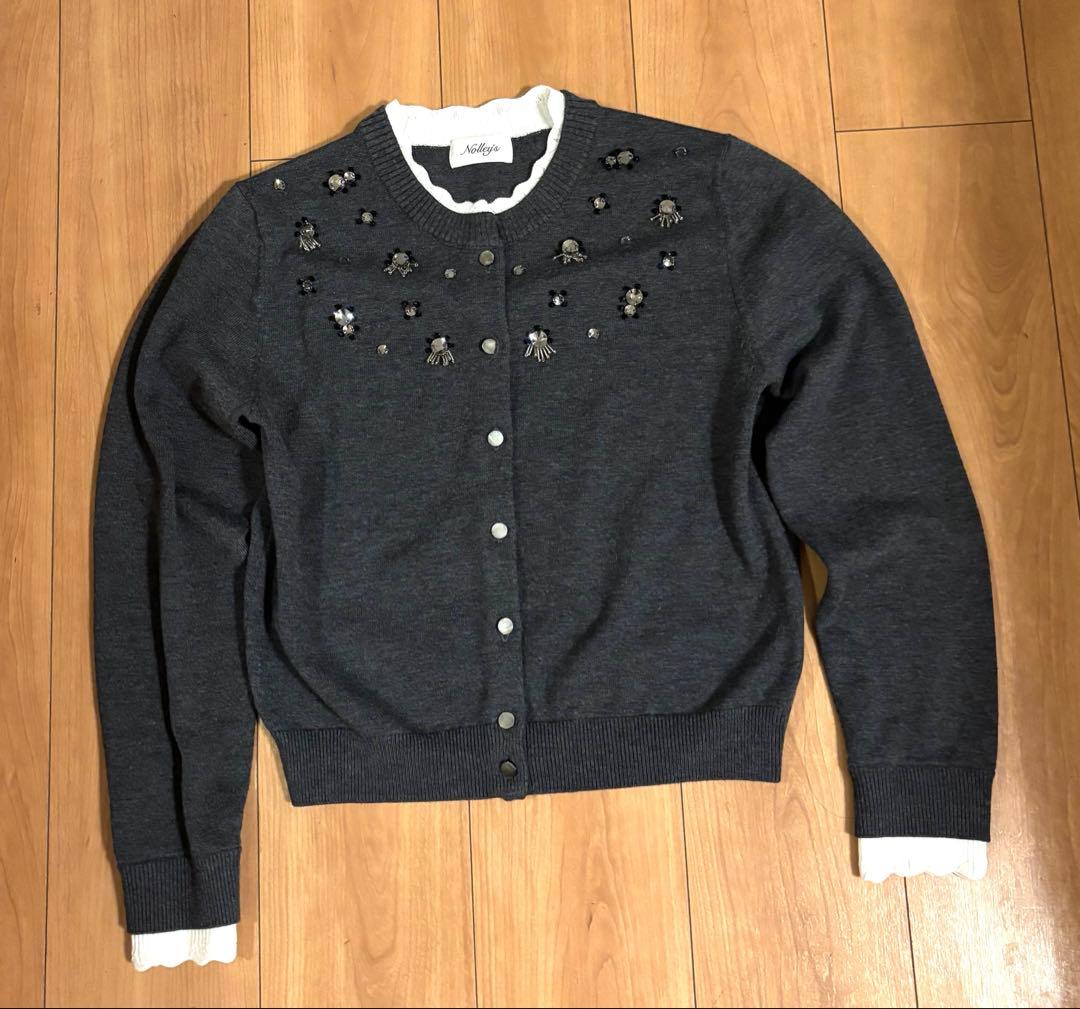 【今期•完売】ノーリーズ　ビジュー付きクルーネックカーディガン