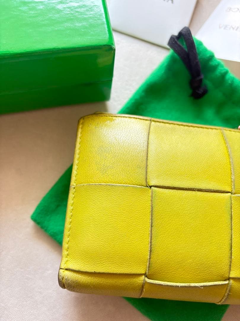 2026幸運カラーBottega Veneta ボッテガヴェネタ限定色キウイ財布