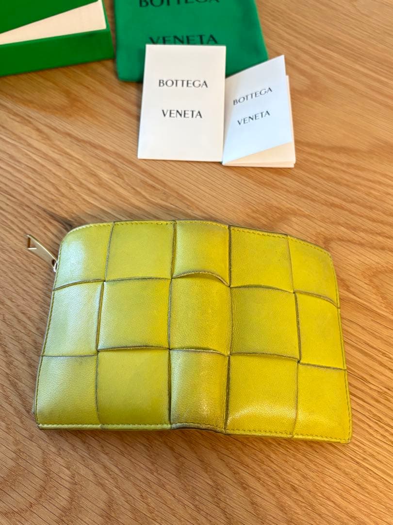 2026幸運カラーBottega Veneta ボッテガヴェネタ限定色キウイ財布