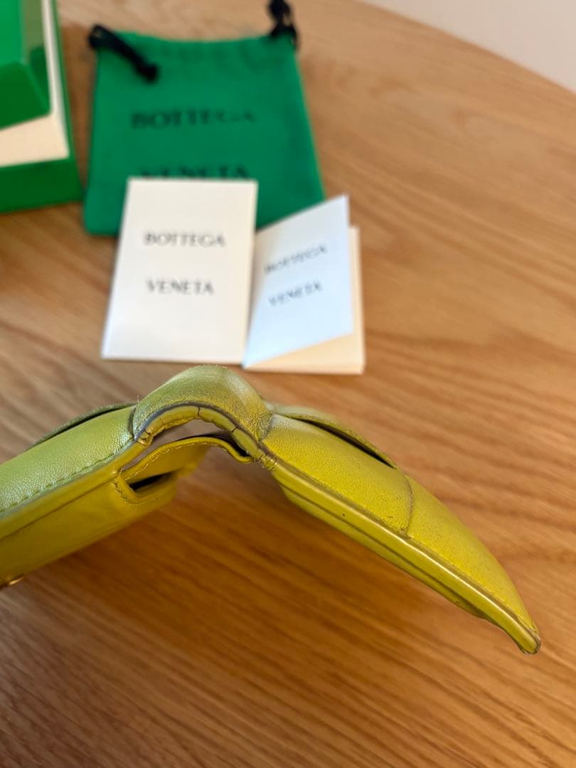 2026幸運カラーBottega Veneta ボッテガヴェネタ限定色キウイ財布