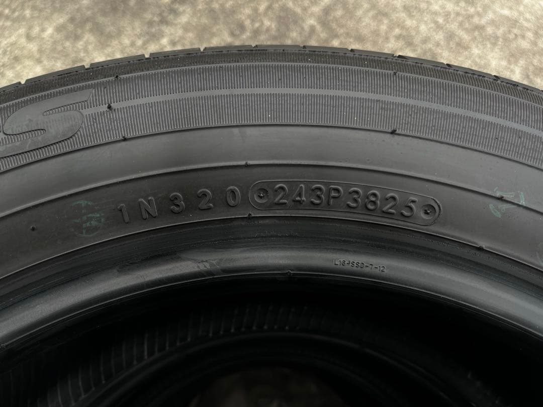 新車外しタイヤ4本　PROXES J68 205/60R16 90型VOXYノア