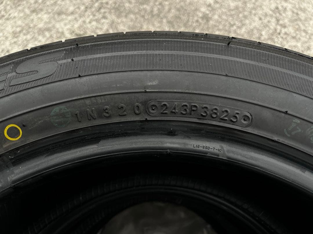 新車外しタイヤ4本　PROXES J68 205/60R16 90型VOXYノア