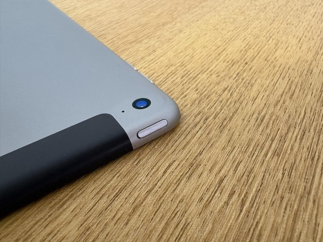 iPad mini 4 Wi-Fi+Cellular SIMフリー