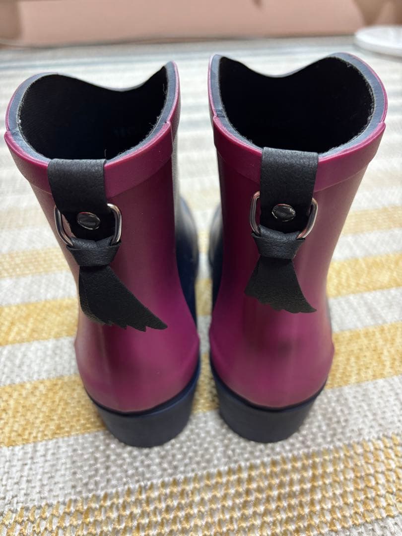 AIGLE ネイビー/ピンク ショートレインブーツ
