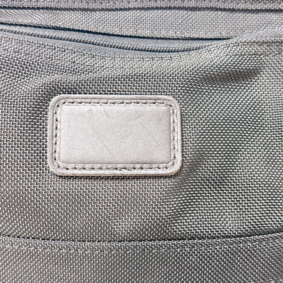 TUMI トゥミ ドキュメントケース　パソコンカバー バッグ PCケース