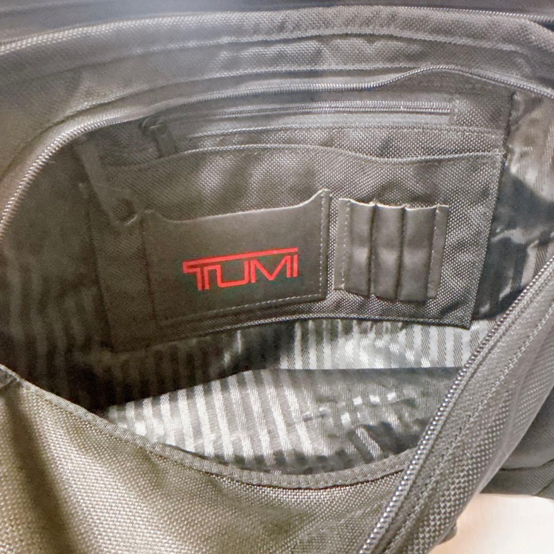 TUMI トゥミ ドキュメントケース　パソコンカバー バッグ PCケース