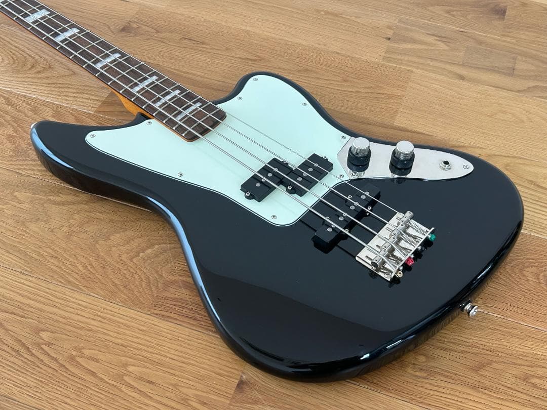 ベース Squier Classic Vibe Jaguar Bass
