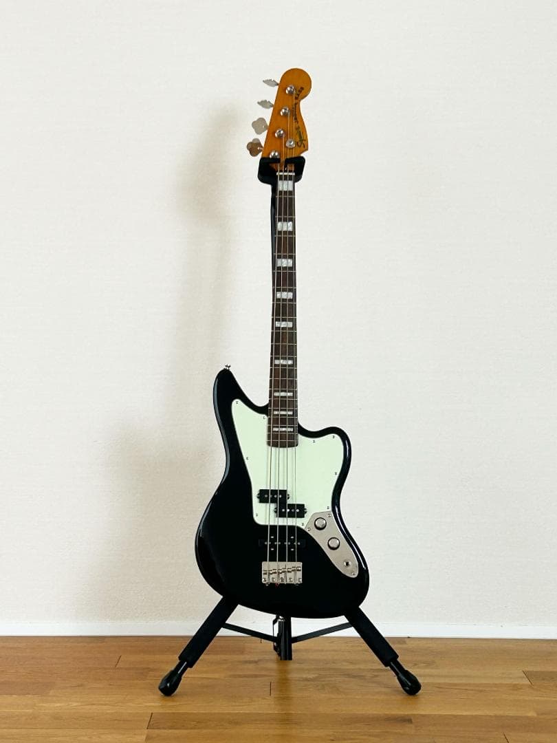ベース Squier Classic Vibe Jaguar Bass