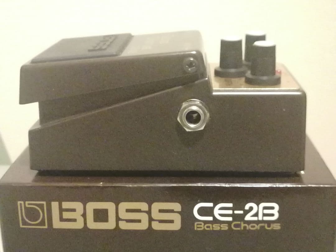 【日本製・箱付き・希少】BOSS Bass Chorus CE-2B
