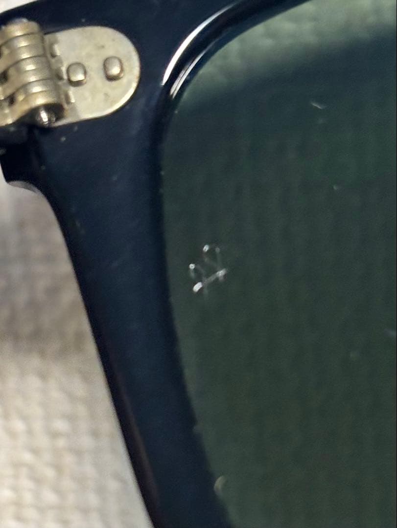 Ray-Ban Wayfarer サングラス　RB 2140-F