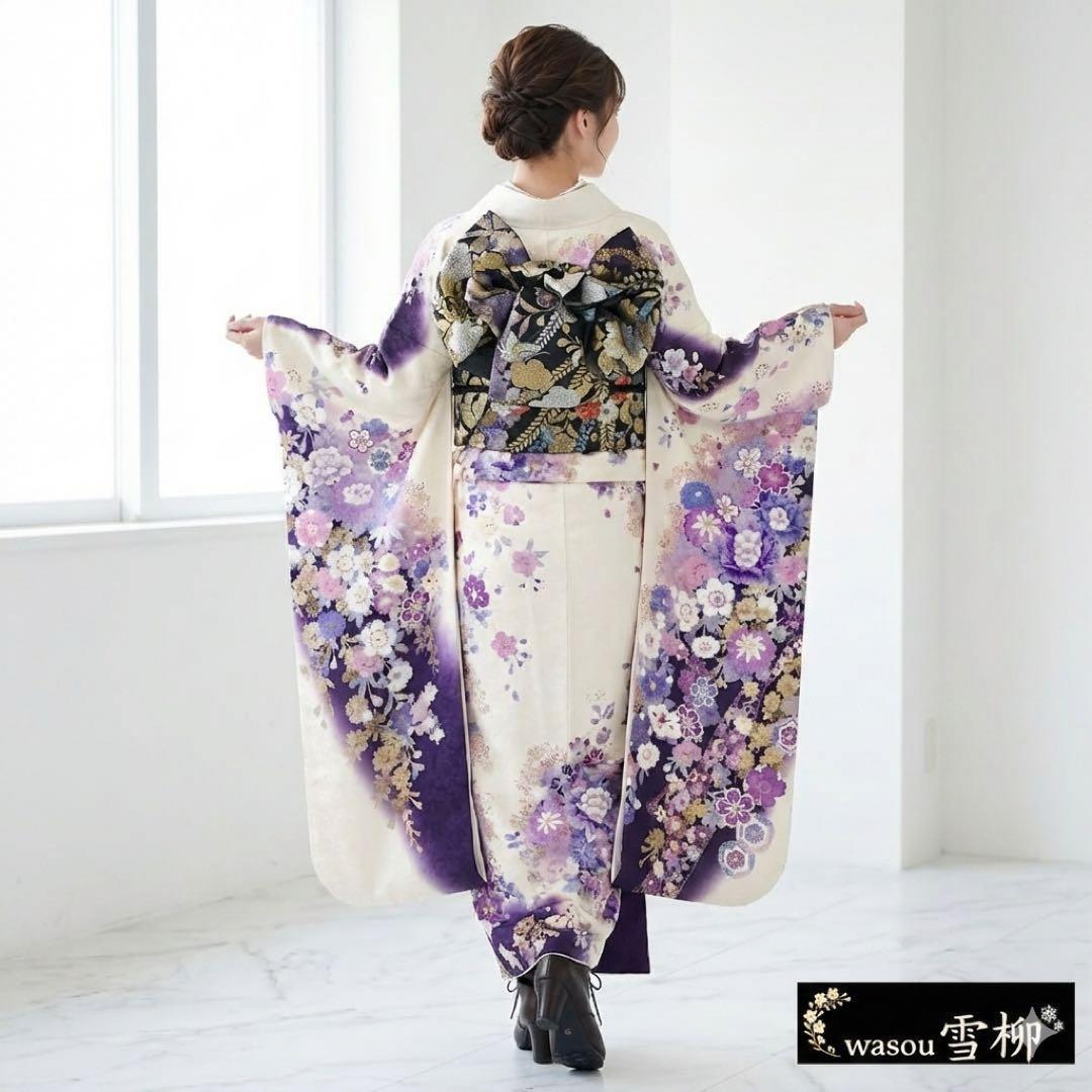 白地に華やか花模様♡振袖フルセット　成人式前撮り