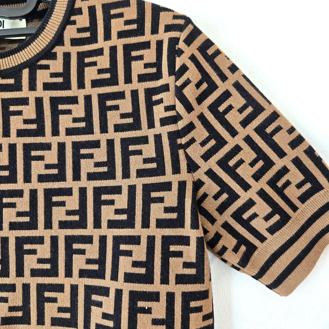 【極美品】FENDI フェンディ ズッカ柄 半袖ニット 38 ロゴ
