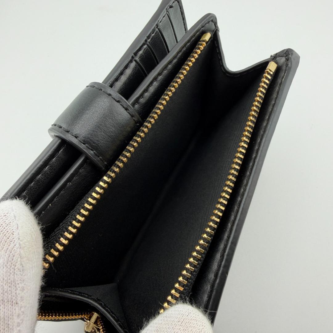 ✨極美品✨ COACH コーチ 二つ折り 財布 コンパクトウォレット シグネチャ