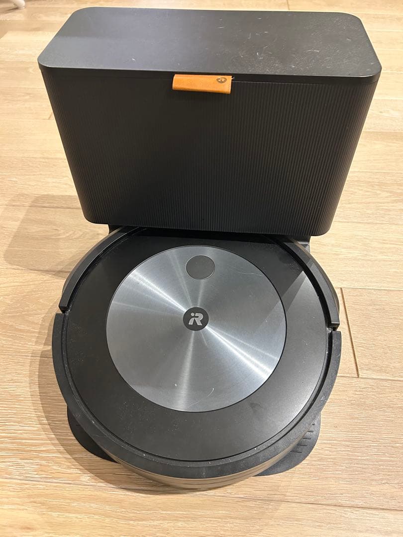 iRobot ルンバ　J7+ 充電コンセントなし