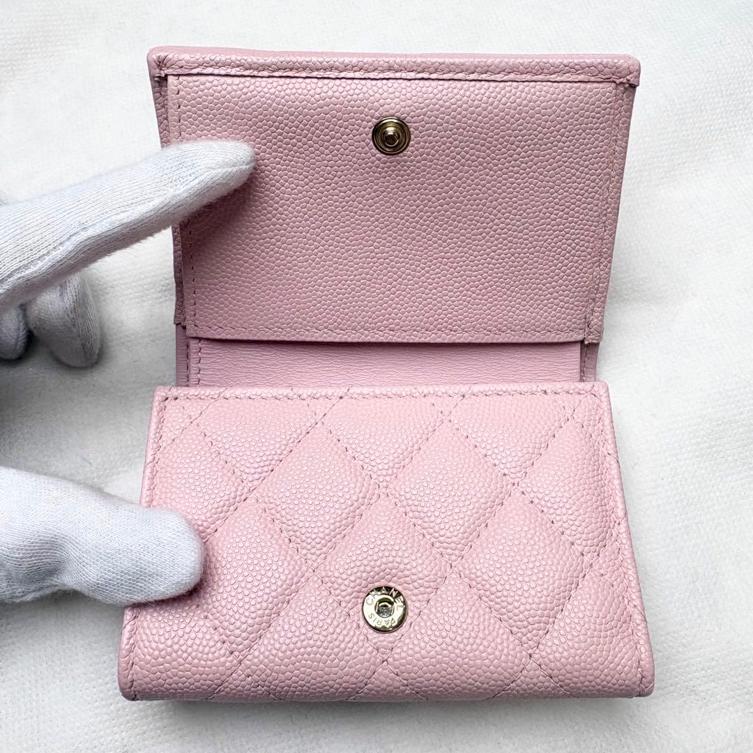 CHANEL 三つ折り財布 キャビアスキン マトラッセ ココマーク ランダム番