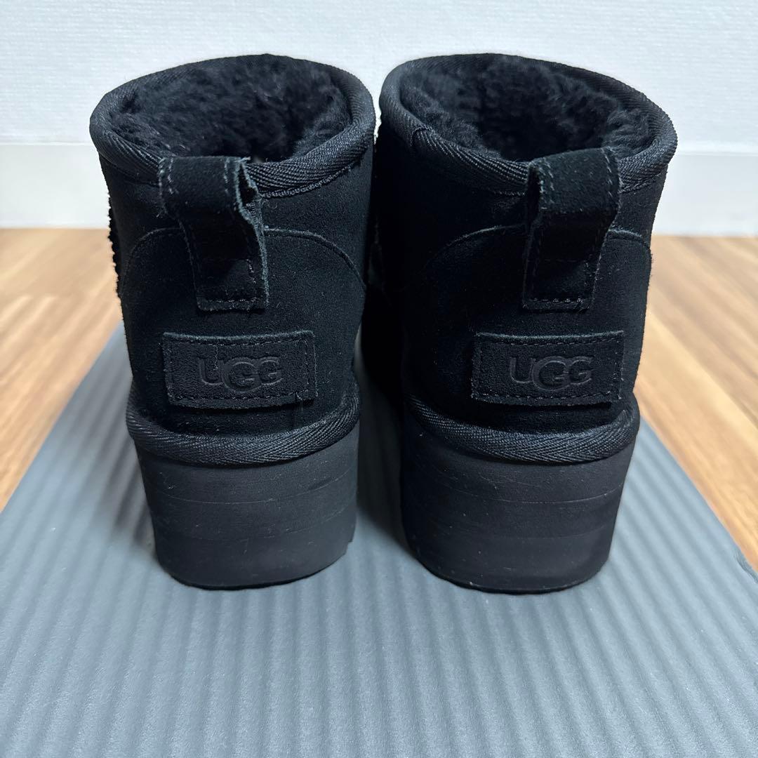 UGG ブラック ムートンブーツ 厚底