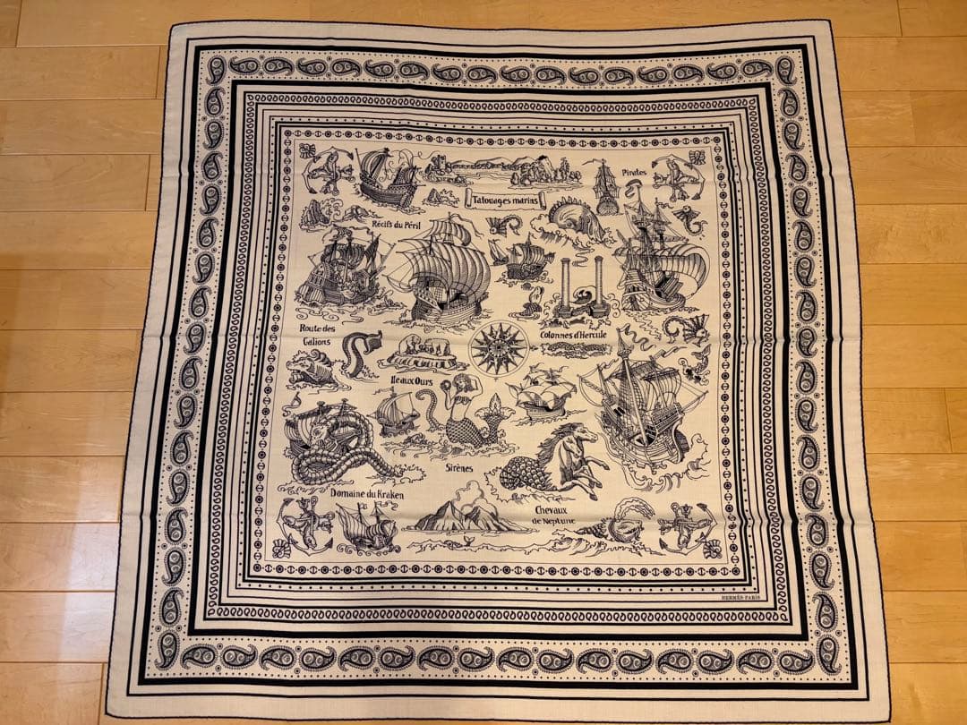 HERMESエルメス 船乗りのタトゥー・バンダナ　カシシル カレジュアン 素敵