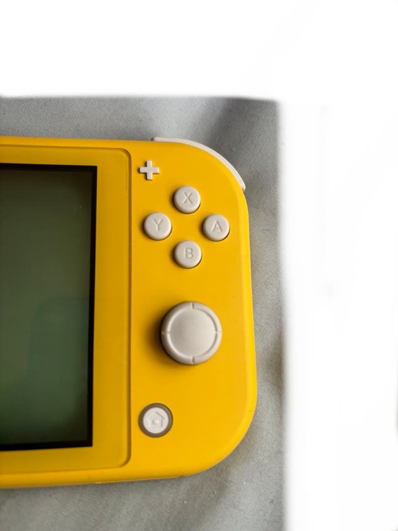 ニンテンドー　Switch Lite イエロー　本体のみ