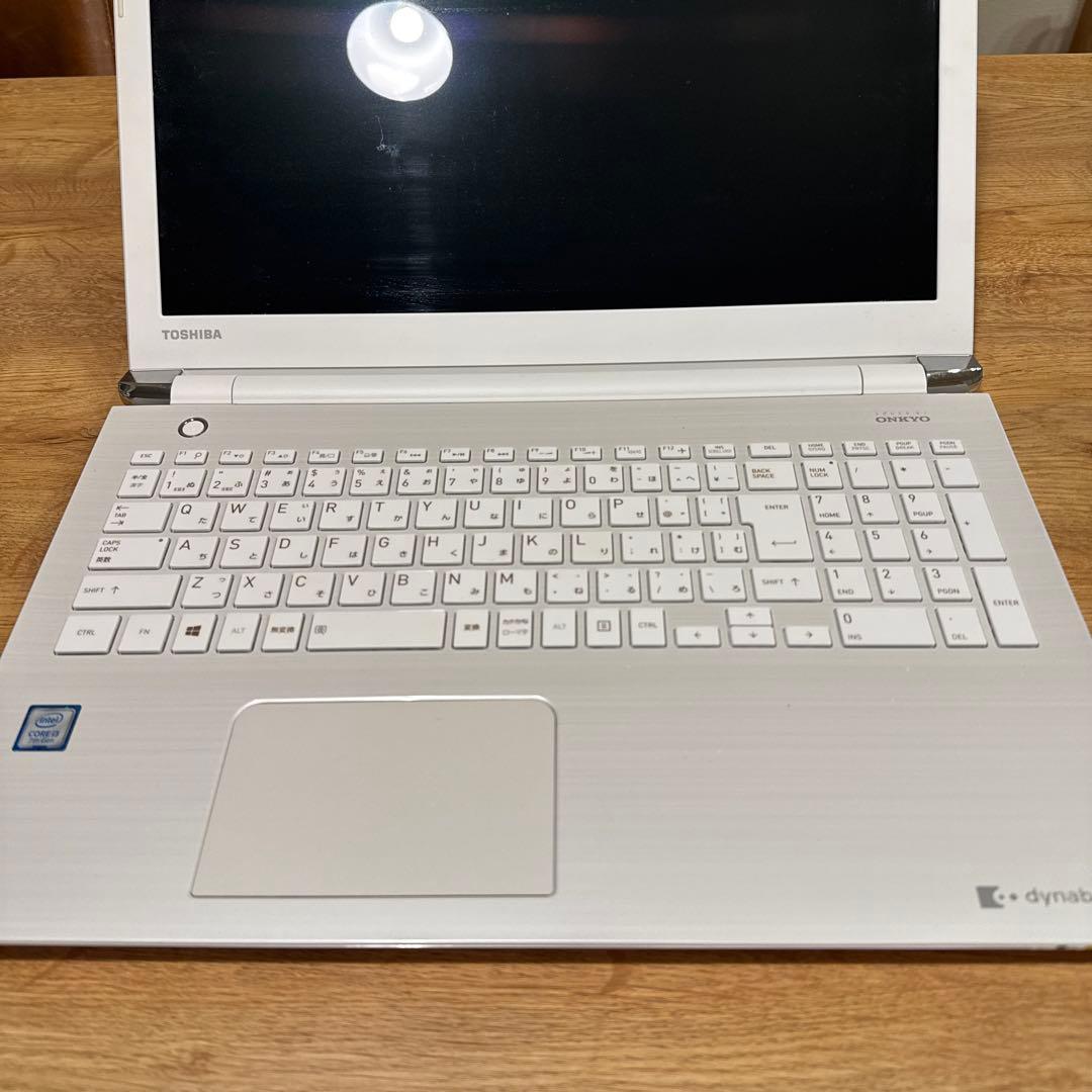 東芝　Toshiba dynabook PTE5DWP-RJA リュクスホワイト