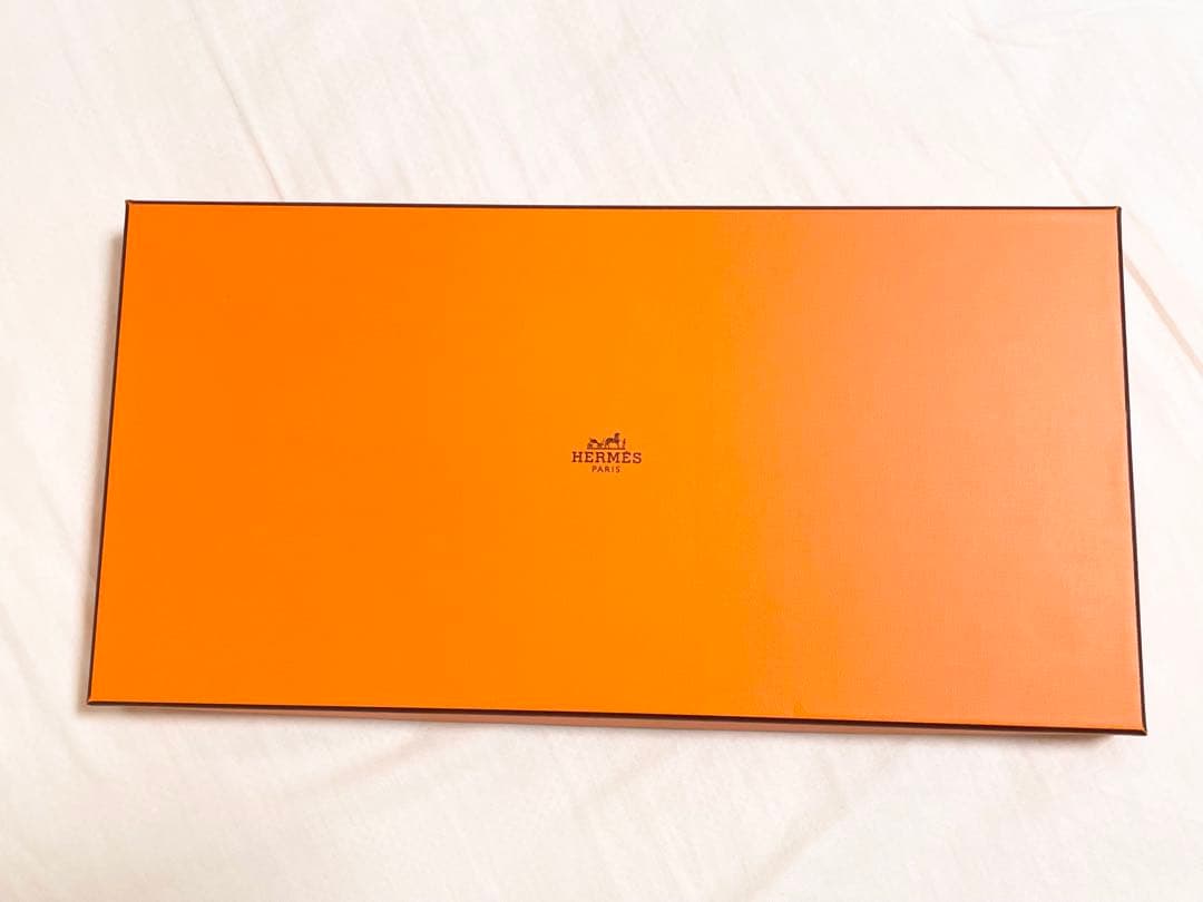 【希少！未使用タグ付！】HERMES エルメス カレジェアン 空想の鞍 ホワイト