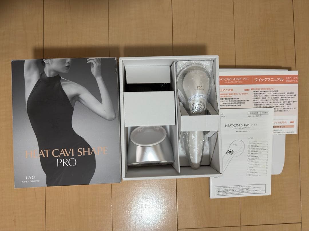 TBC HEAT CAVI SHAPE PRO 美顔器