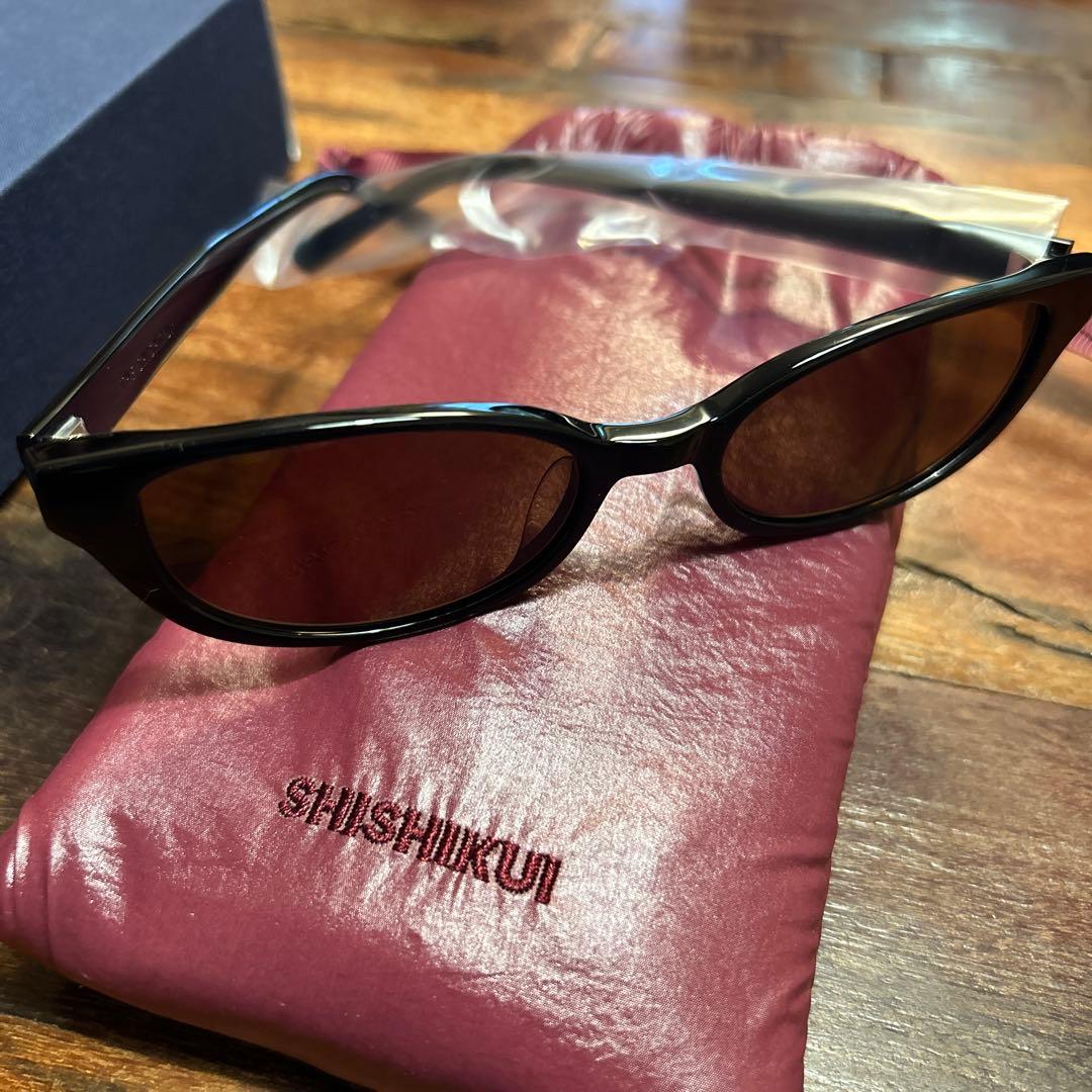 【新品】SHISHIKUI シシクイ　SLIM サングラス ブラック　箱ケース有