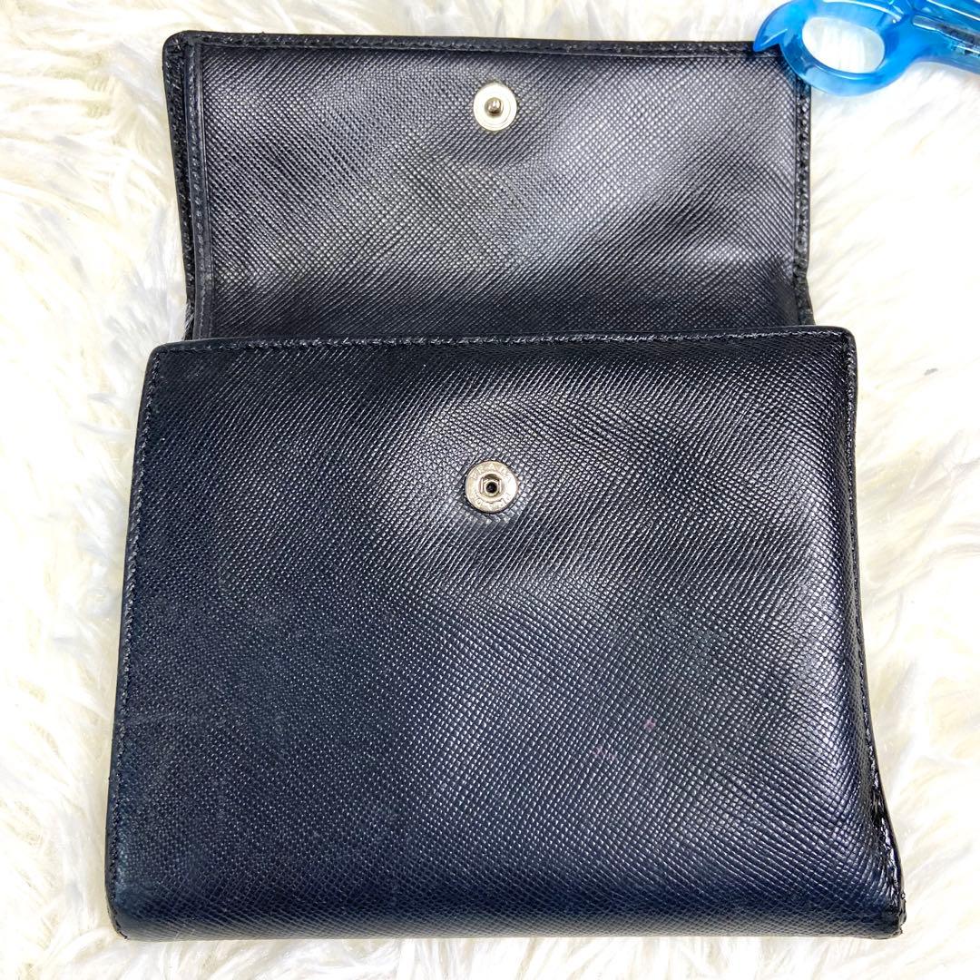 PRADA プラダ　三角ロゴ　サフィアーノレザー　三つ折り財布