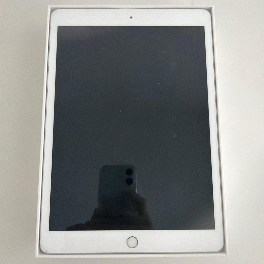 Apple iPad 第7世代 128GB WiFiモデル シルバー 本体