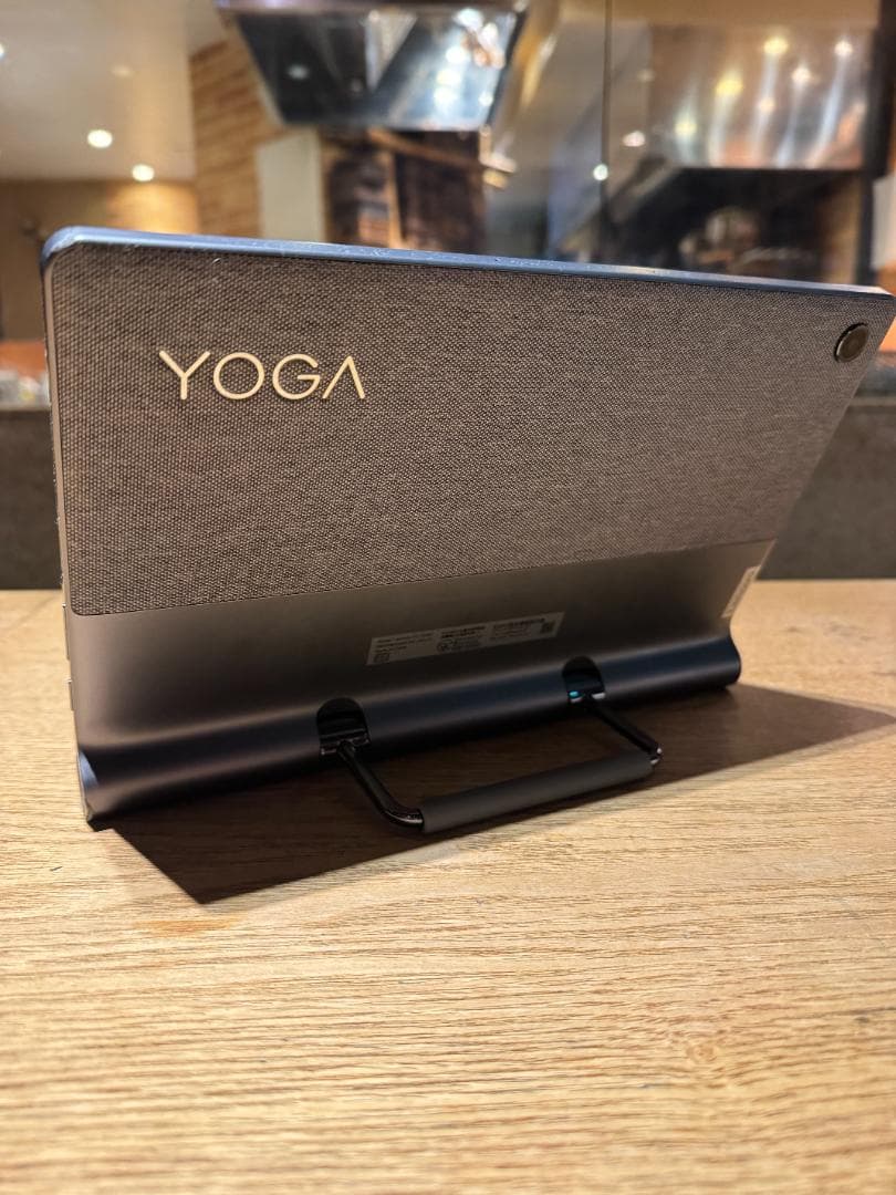 Lenovo YOGA タブレット YT-J706F