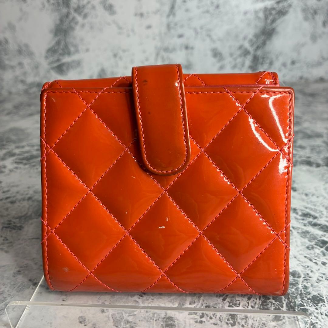 ✨CHANEL✨　シャネル　コンパクトウォレット　　折り財布　エナメル
