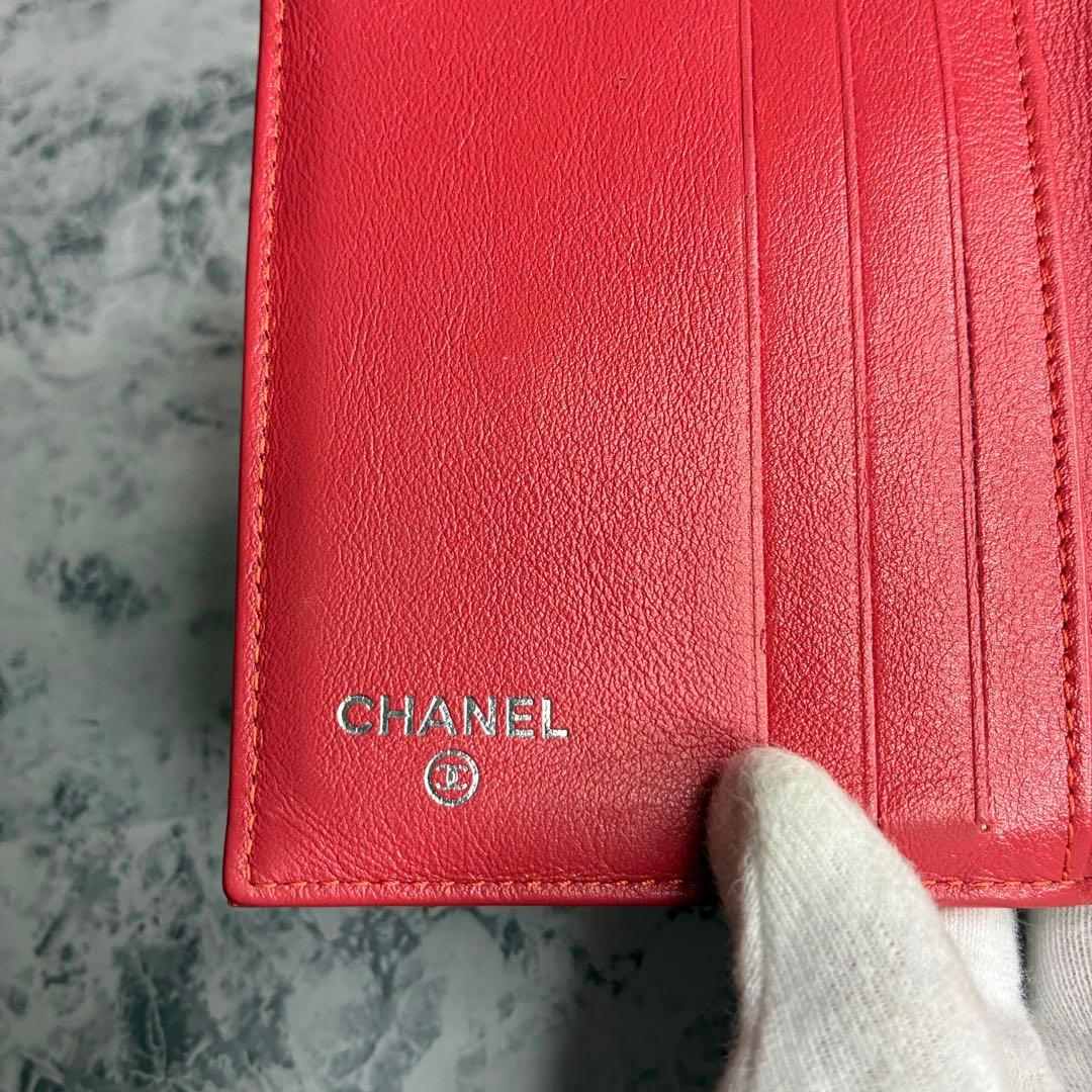 ✨CHANEL✨　シャネル　コンパクトウォレット　　折り財布　エナメル