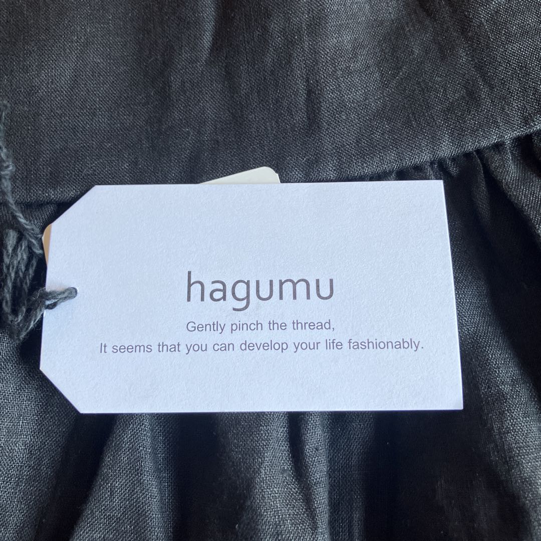 Hagumu キャミブラウス新品タグ付き黒フリーサイズ麻100%