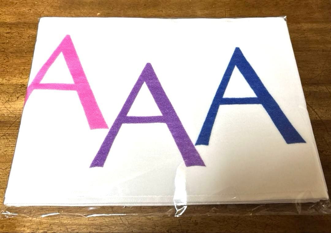 AAA 20thマフラータオル&キーリング