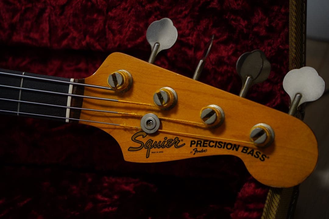 柿*彦様 Squier Precision Bass ブラック JVシリアル