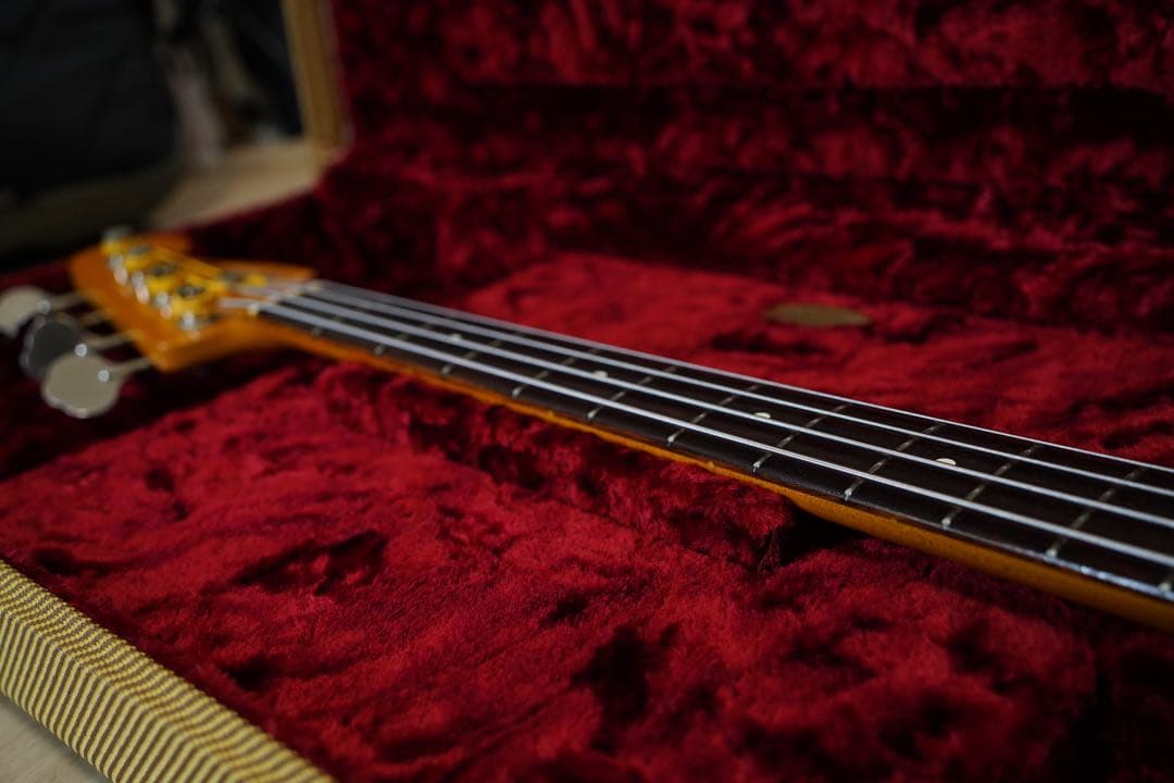 柿*彦様 Squier Precision Bass ブラック JVシリアル