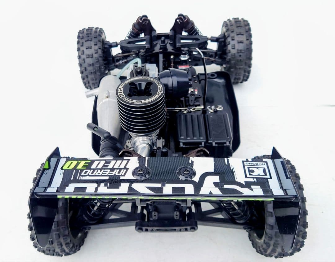 【未走行】KYOSHO 1/8GP INFERNO NEO 3.0 フルセット