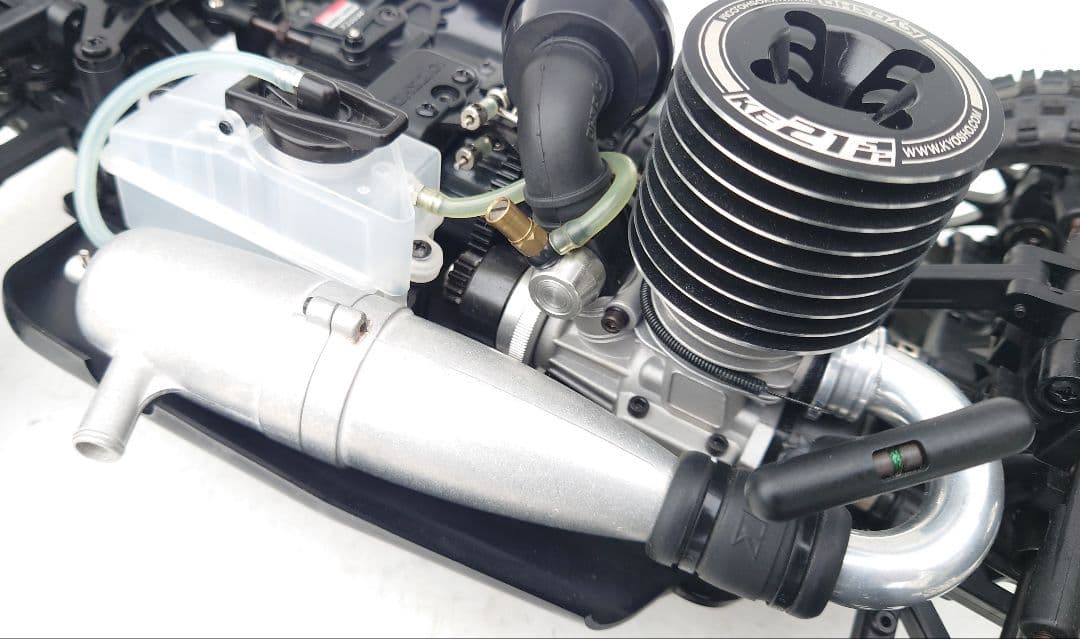 【未走行】KYOSHO 1/8GP INFERNO NEO 3.0 フルセット