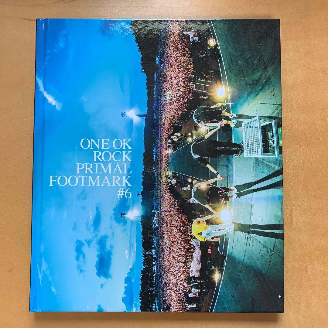 ONE OK ROCKのファンクラブ限定写真集（更新時もらえるもの）